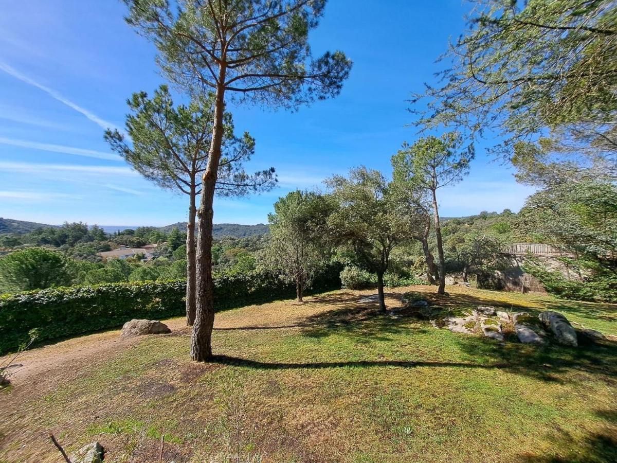Chalet Con Piscina En Torrelodones Buitenkant foto