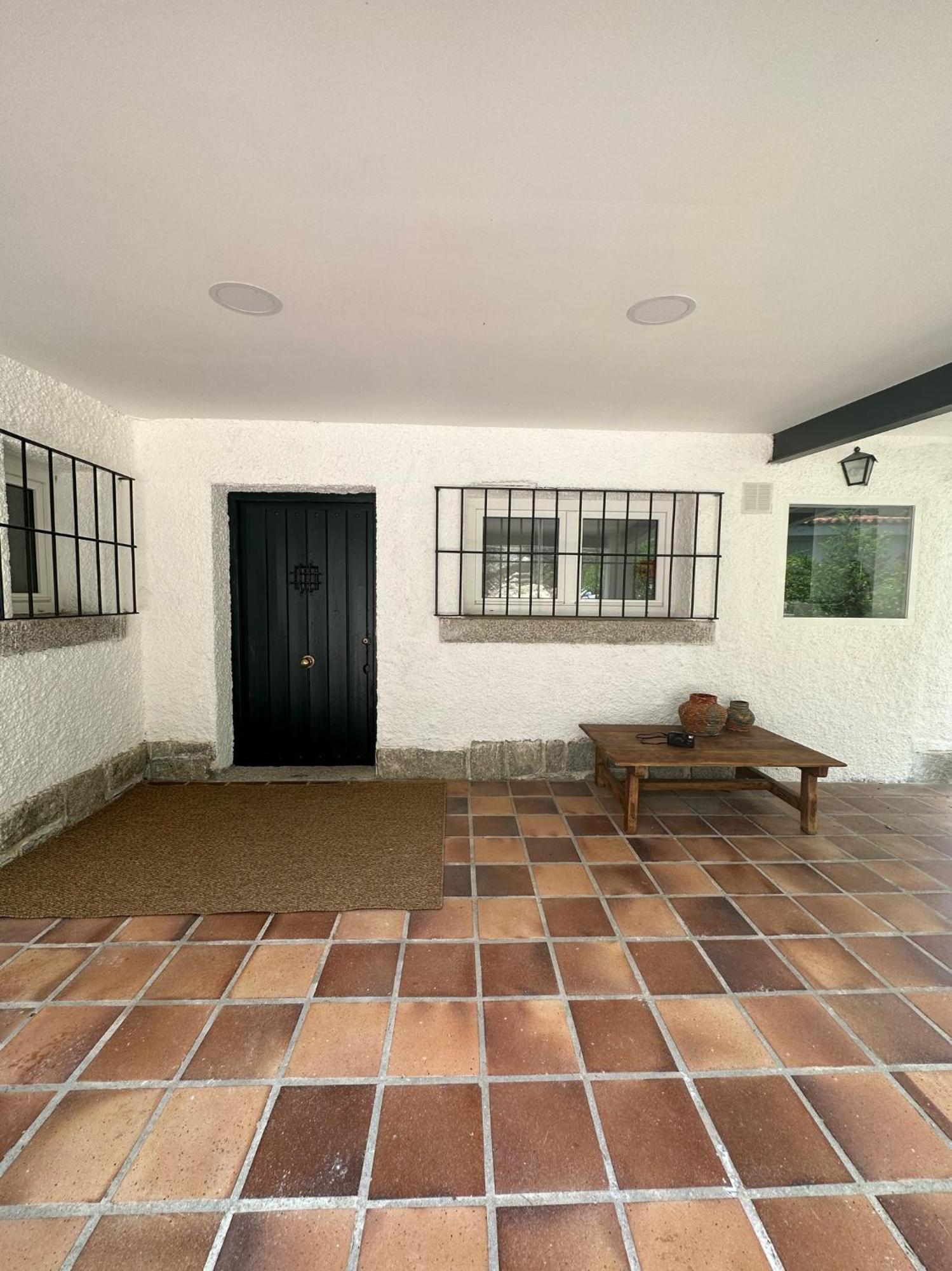 Chalet Con Piscina En Torrelodones Buitenkant foto